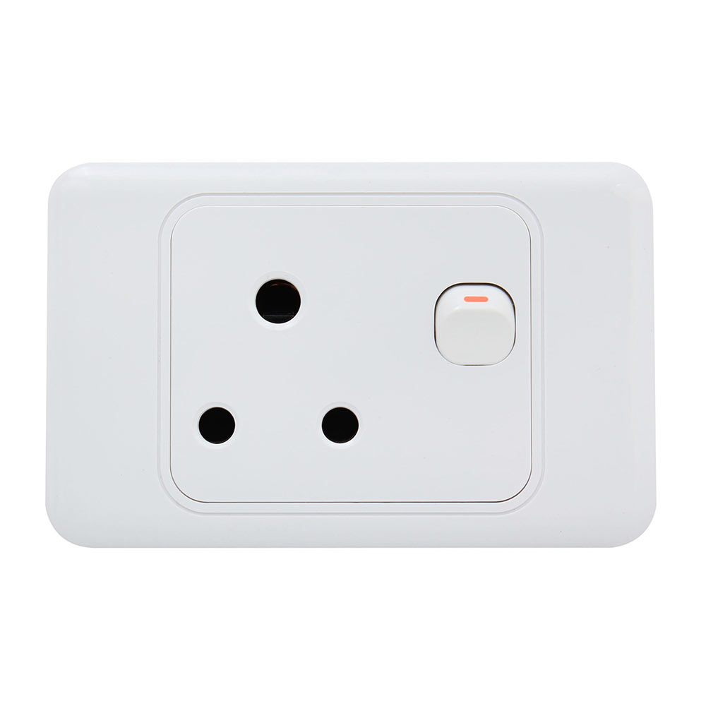 1 x 16A 50mm x 100mm Plastic Wall Socket (ES8)